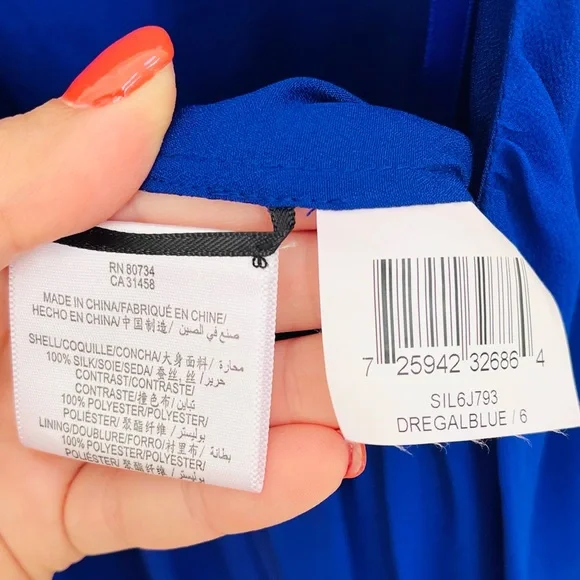 100% Silk Beaded Maxi Dress BCBG MaxAzria - Picture 10 of 11